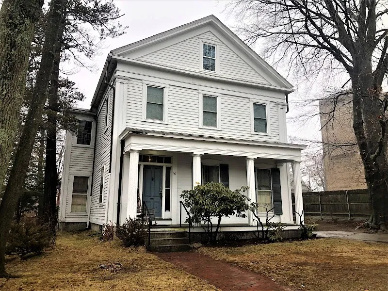 Miracles of Dignity - Elm Women's Sober House: Vanderburgh Sober Living facility photo