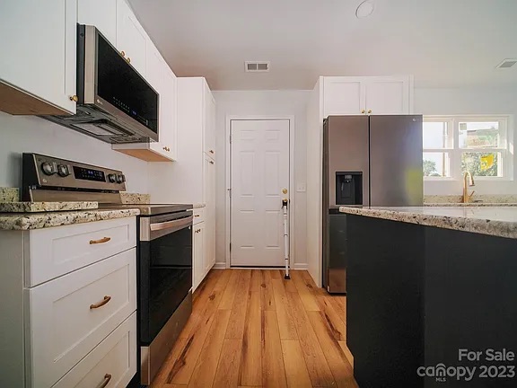 Lighthouse Recovery Residence - Photo 3