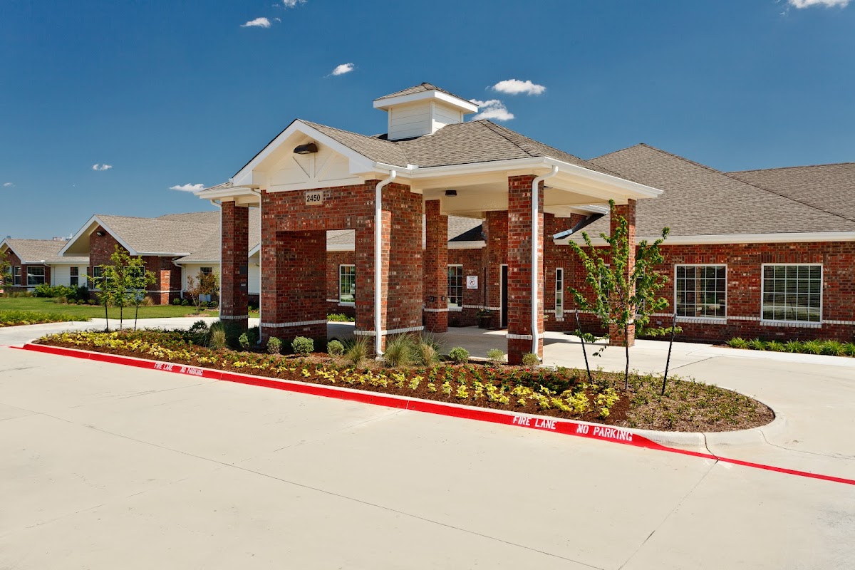 Lakewest Rehabilitation & Skilled Care - Photo 1