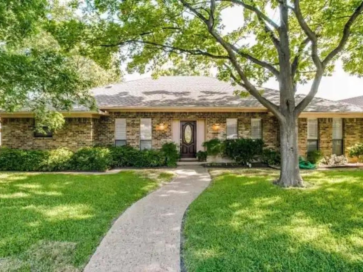 Real Deal Sober Living Homes: Farmers Branch - Photo 4