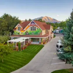 Jaywalker Lodge facility photo