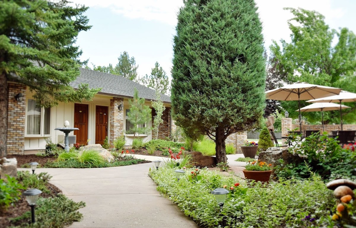 Choice House - Photo 1