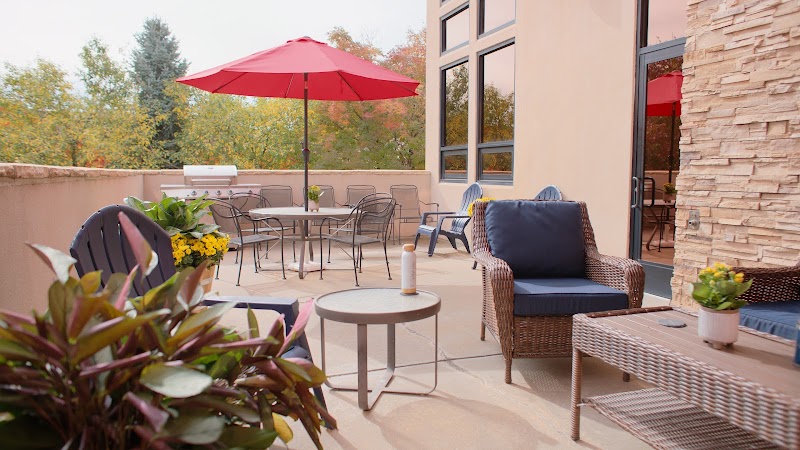 The Raleigh House - Photo 5