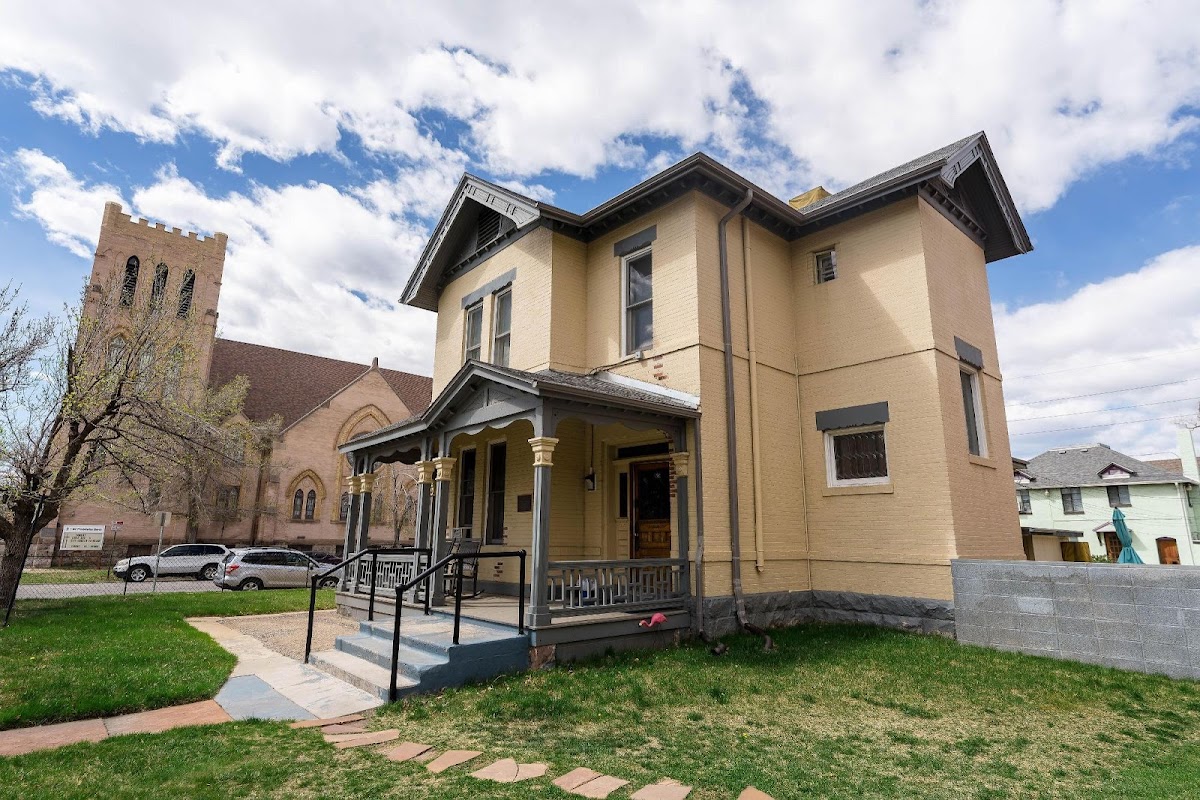 Sobriety House - Photo 1