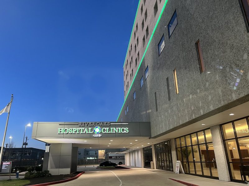 River Oaks Hospital & Clinics - Photo 6