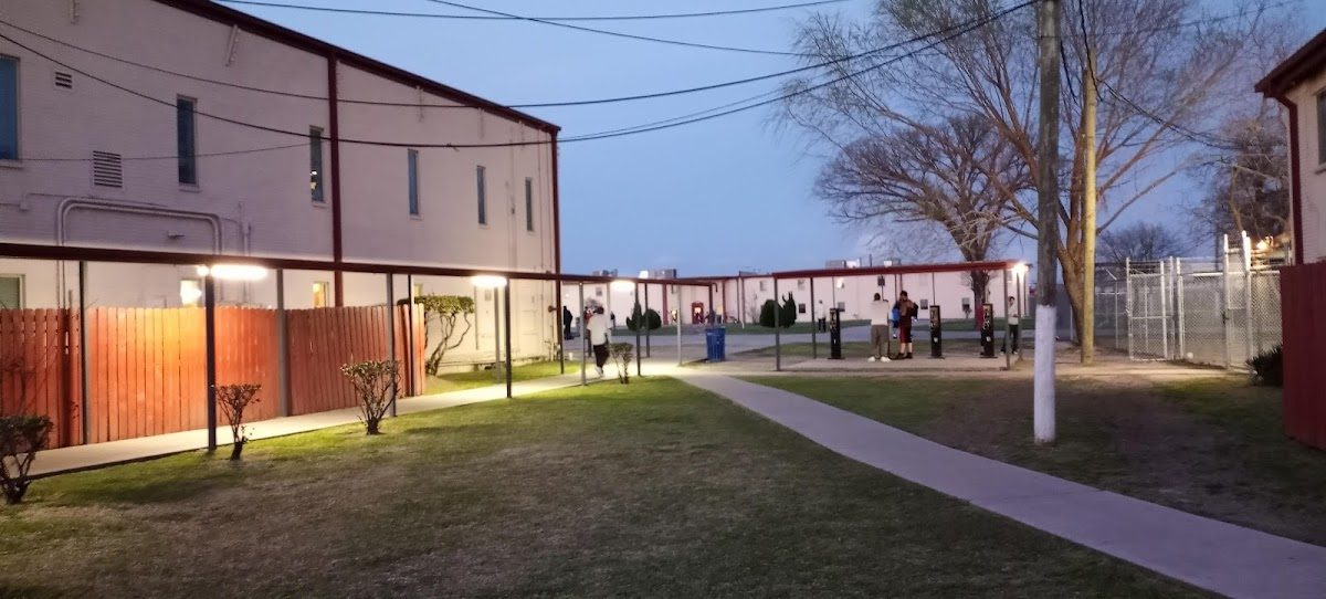 TDCJ Halfway House - Photo 3