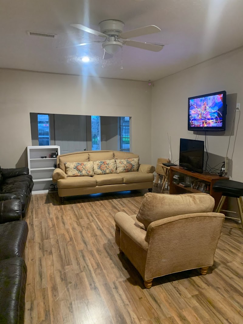 Houston Recovery Homes - Photo 3