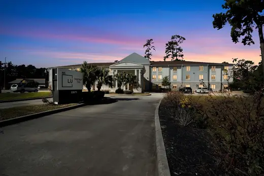 Lakewest Rehabilitation & Skilled Care facility photo
