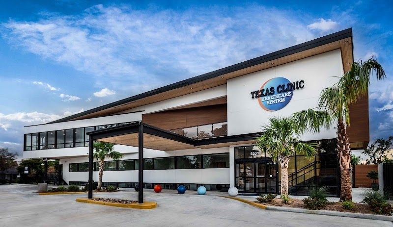 Texas Clinic - Photo 2