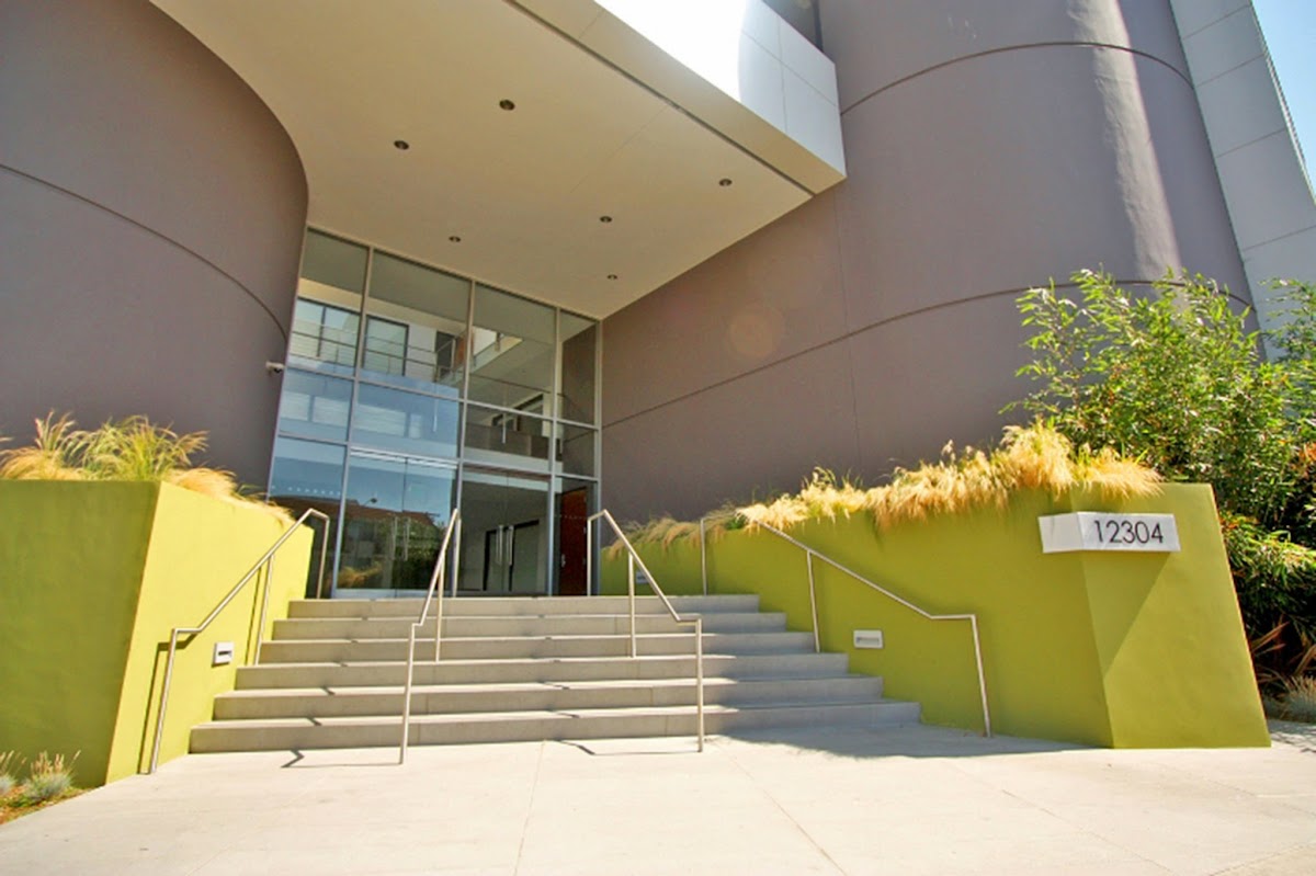 The Canyon at Santa Monica - Photo 1