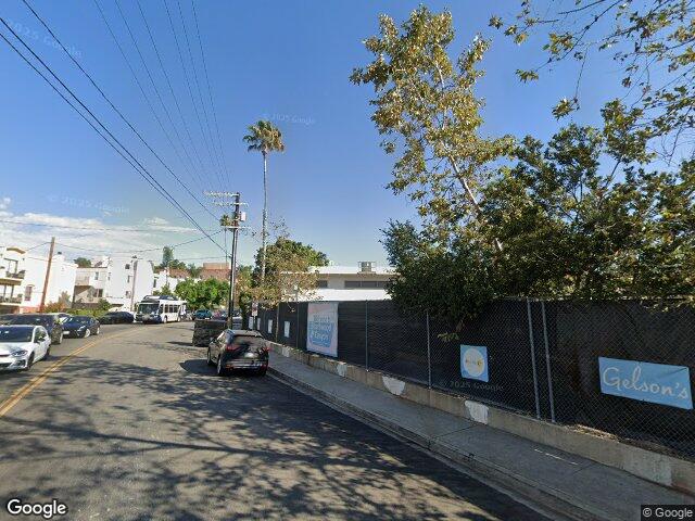 Van Ness Recovery House - Photo 3