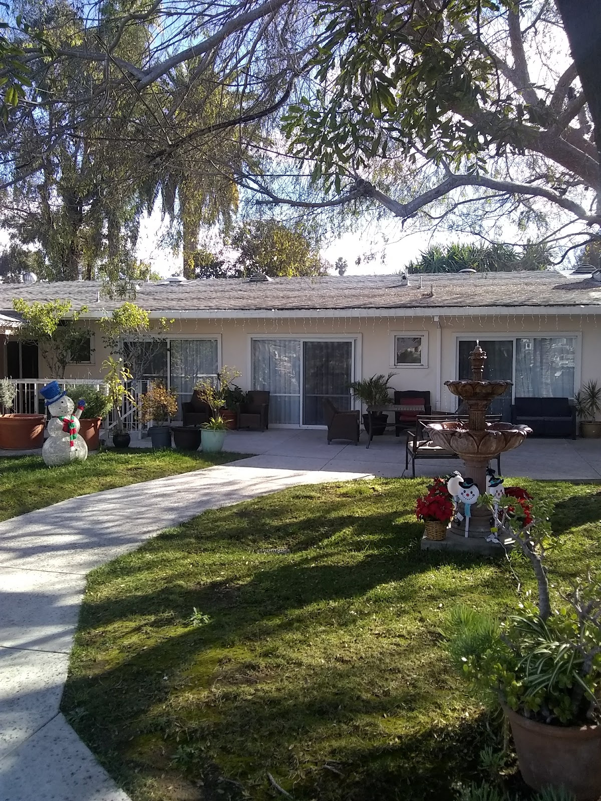 Garden Crest Rehab Center - Photo 2