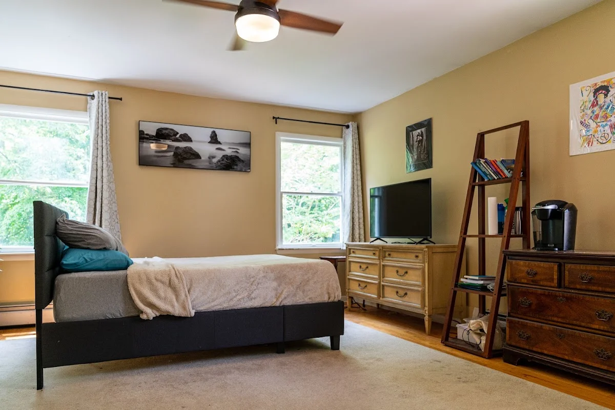 Womens Sober Living- Severn Home