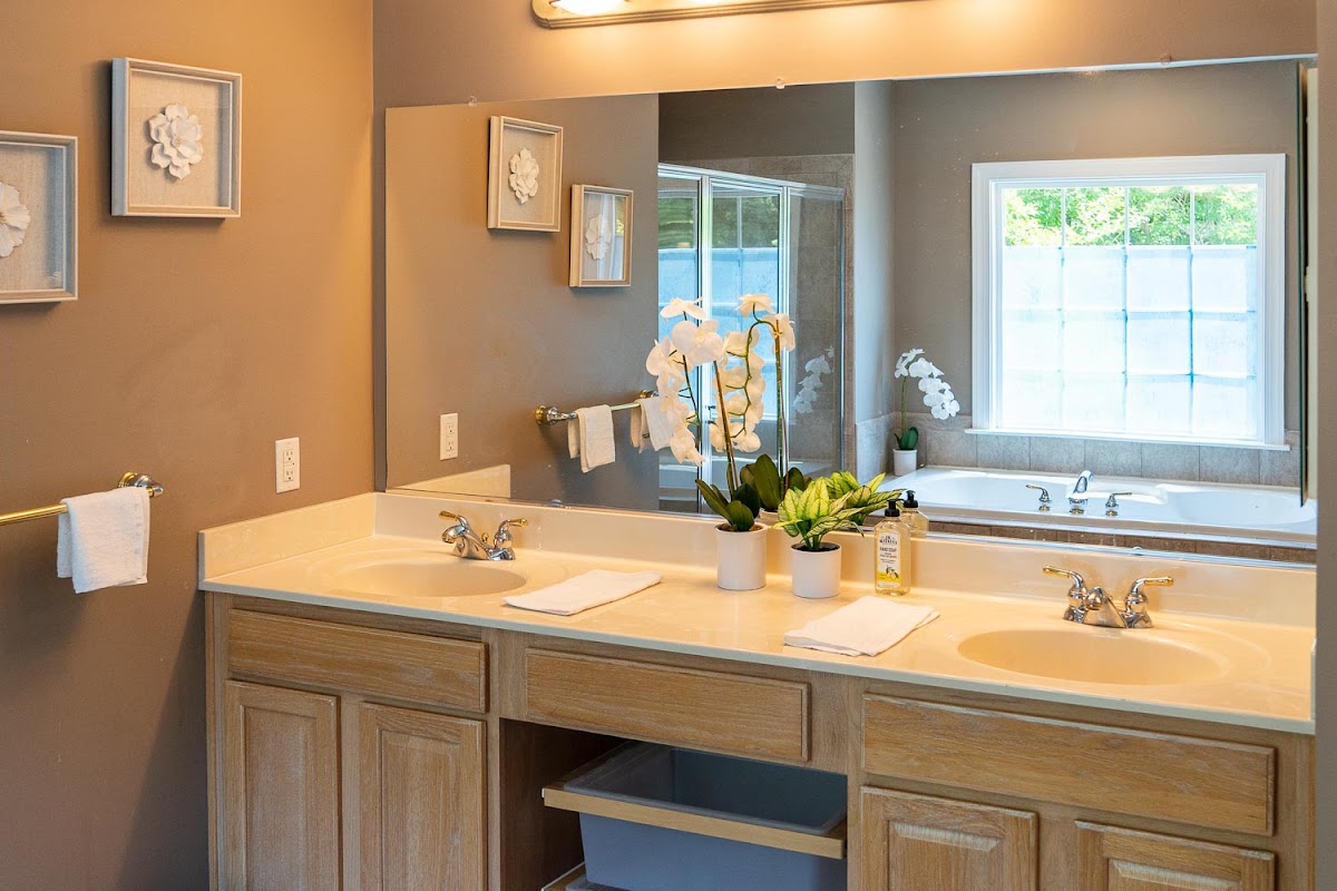 Sober Living - Luxury - Severn Home - Photo 3