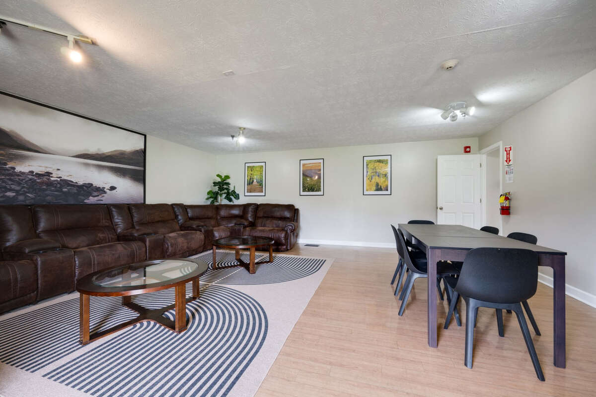 Freeman Recovery Center - Photo 5