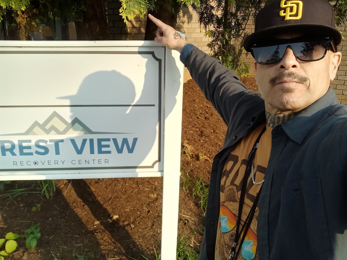 Crest View Recovery Center - Photo 2
